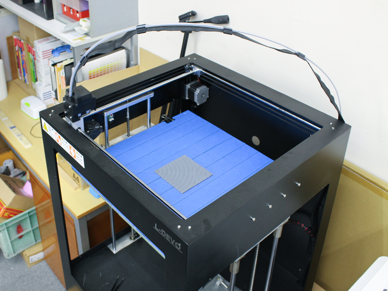 3Dプリンターで押し型を製作する。